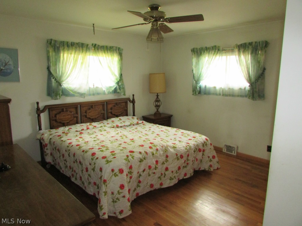 6168 Westerham Road Cleveland, OH 44124 - Photo 13 of 21