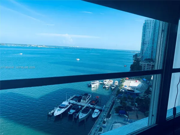 $3,150 | 801 Brickell Bay Drive, Unit 1470, Miami, FL 33131
