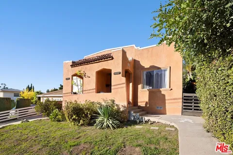 $1,500,000 | 2243 India Street, Los Angeles, CA 90039