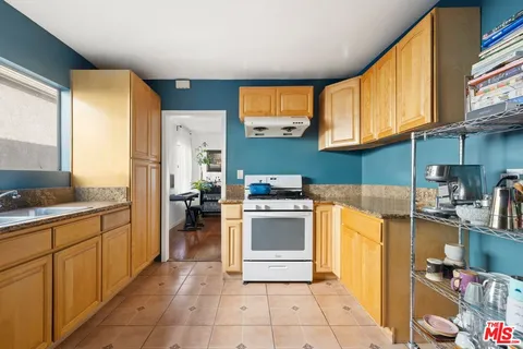 $1,500,000 | 2243 India Street, Los Angeles, CA 90039