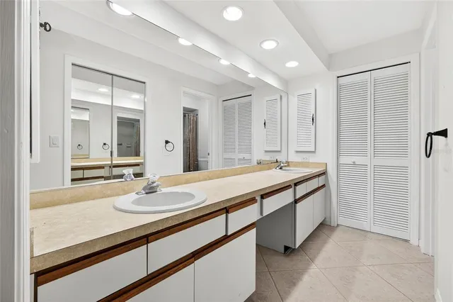 $329,900 | 2620 Enterprise Road East, Unit E14, Clearwater, FL 33759