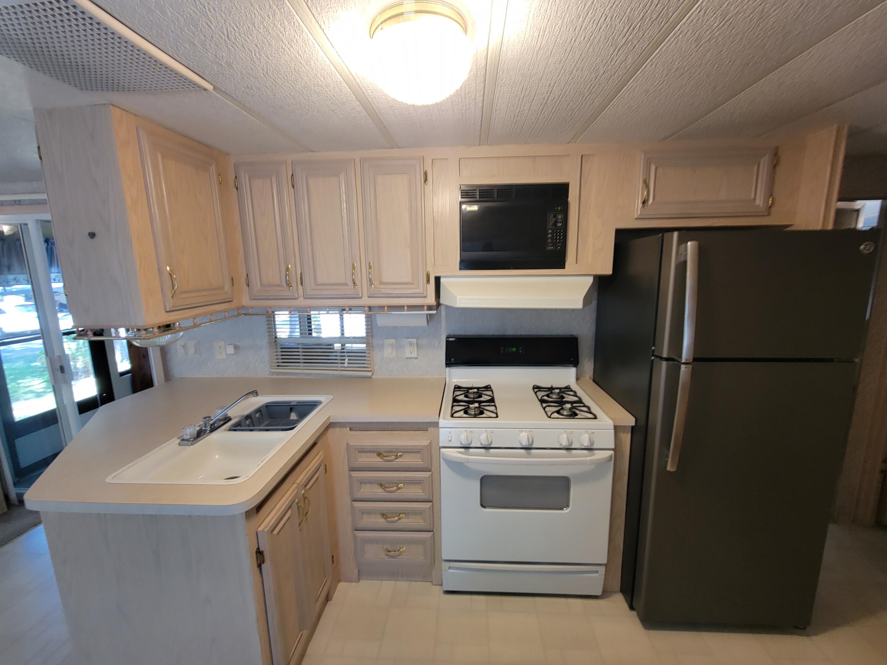 117 Bears Den Road, Unit 39 Wells, ME 04090 - Photo 4 of 15 20220712_132024