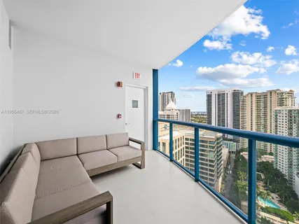 $1,700,000 | 333 Las Olas Way, Unit 3106, Fort Lauderdale, FL 33301