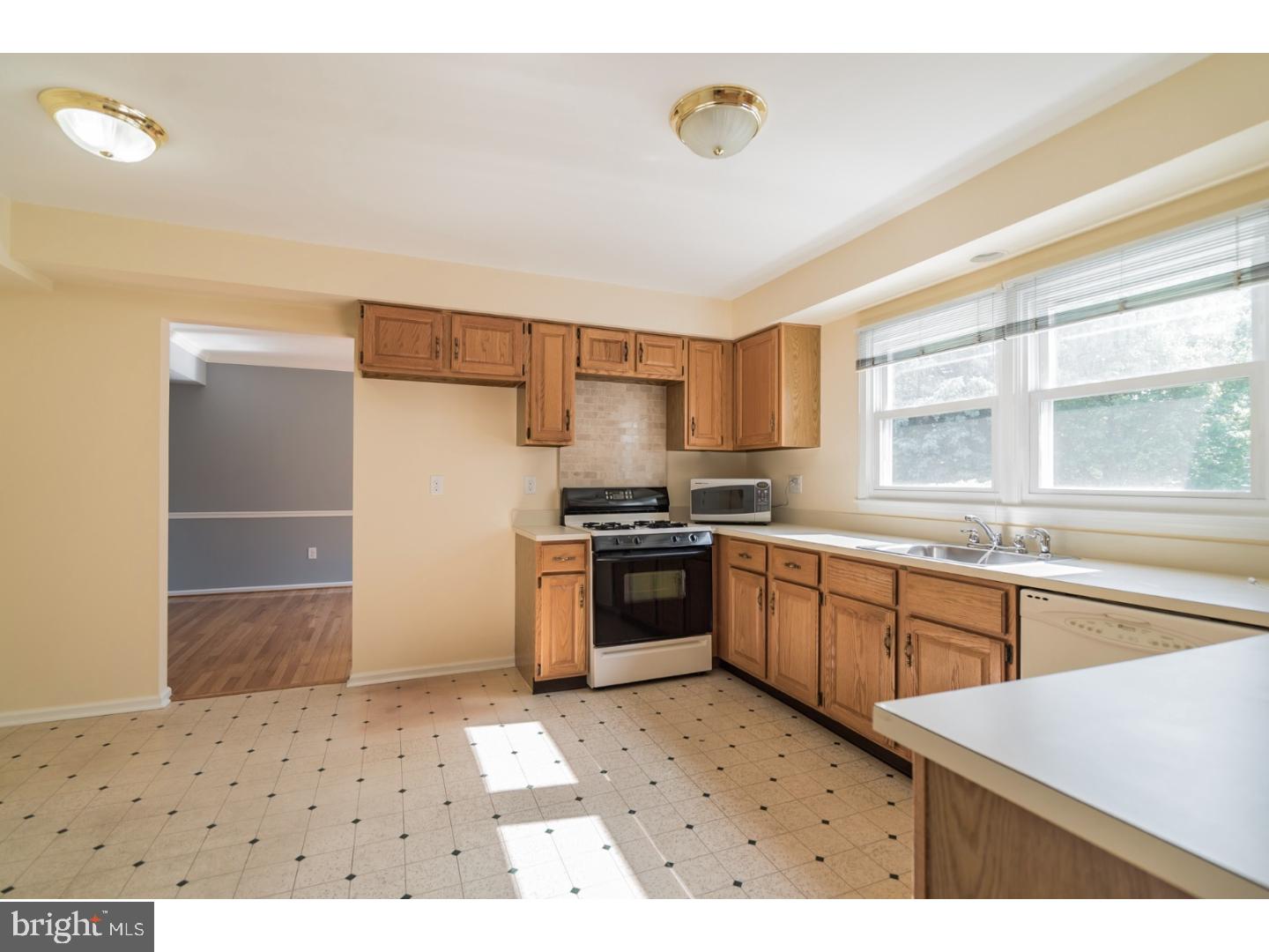445 Briggs Road Langhorne, PA 19047 - Photo 6 of 25 Gallery Image 6
