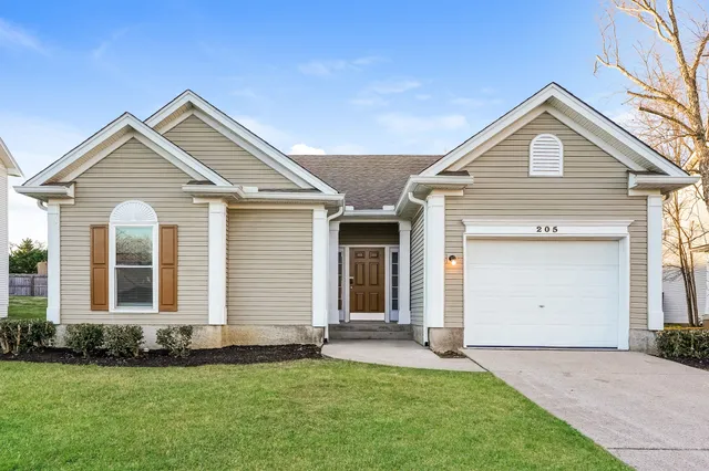 $2,070 | 205 Crosshaven Court, Antioch, TN 37013