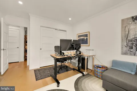 $348,500 | 4977 Battery Lane, Unit 1-208, Bethesda, MD 20814