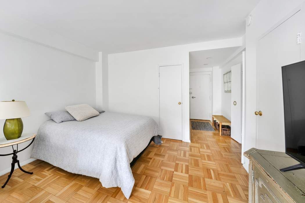 305 East 72nd Street 5AS Upper East Side New York NY 10021