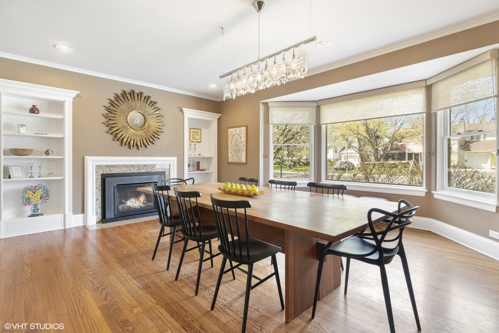 9337 Harding Avenue Evanston, IL 60203 - Photo 2 of 27