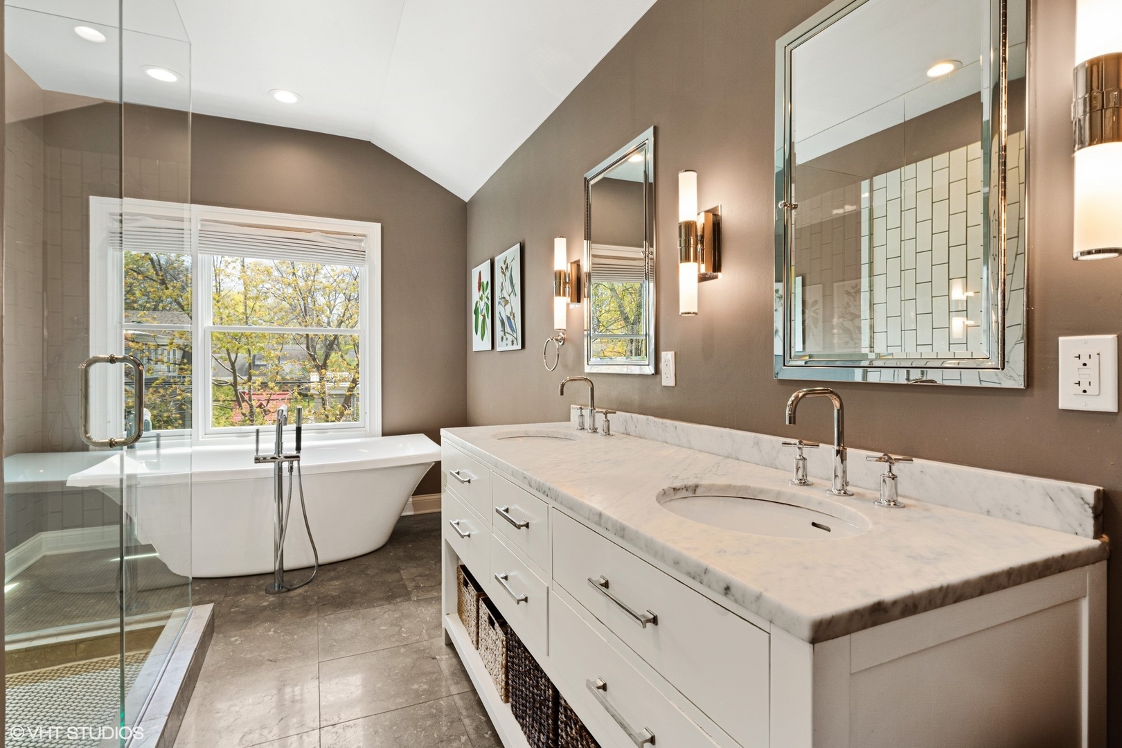 9337 Harding Avenue Evanston, IL 60203 - Photo 11 of 27