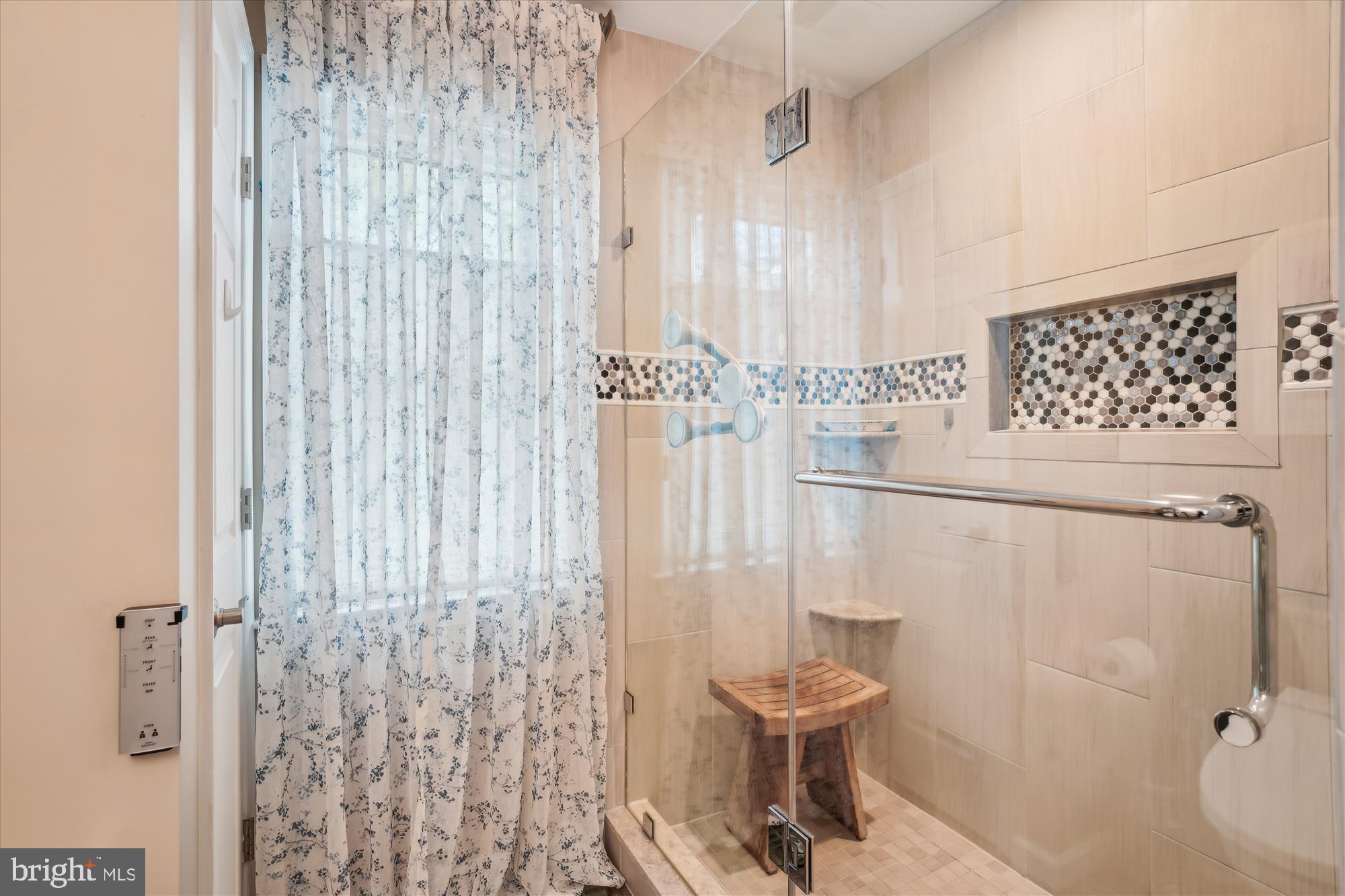 217 Highland Ridge Avenue Gaithersburg, MD 20878 - Photo 19 of 47