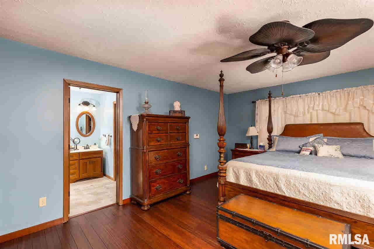 13 Forest Road Rock Island, IL 61201 - Photo 12 of 24 Gallery Image 12
