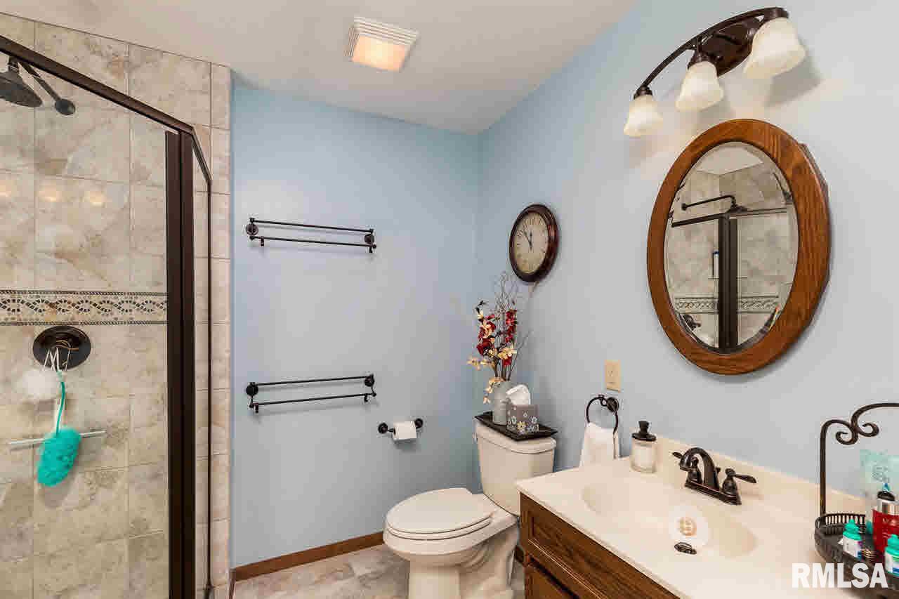 13 Forest Road Rock Island, IL 61201 - Photo 14 of 24 Gallery Image 14