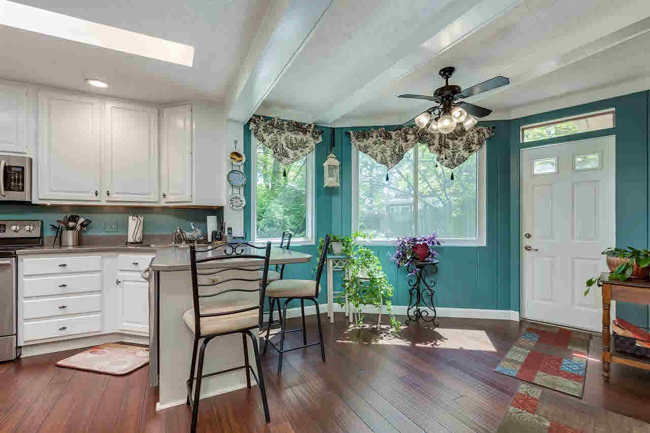 13 Forest Road Rock Island, IL 61201 - Photo 6 of 24 Gallery Image 6