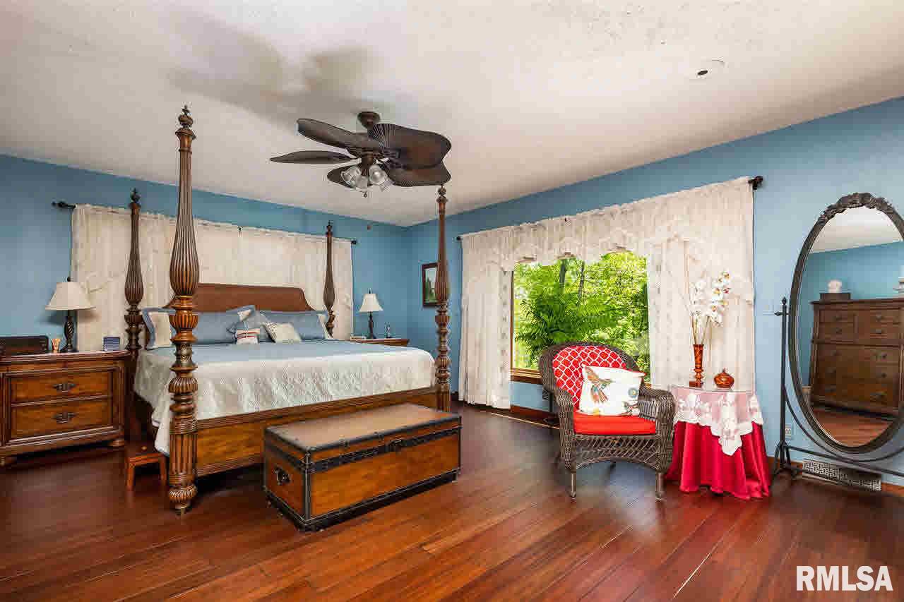 13 Forest Road Rock Island, IL 61201 - Photo 10 of 24 Gallery Image 10