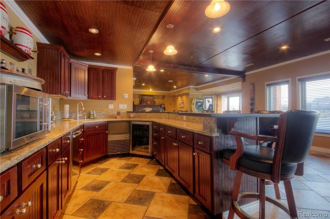 10592 Lighthouse Point South Lyon, MI 48178 - Photo 33 of 63 930A7683_4_5.jpg