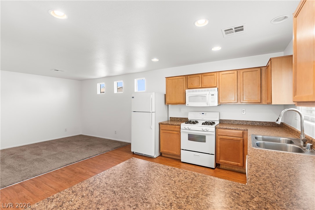 4790 Pinon Pointe Road Las Vegas, NV 89115 - Photo 9 of 33