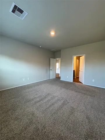 a view of empty room with window