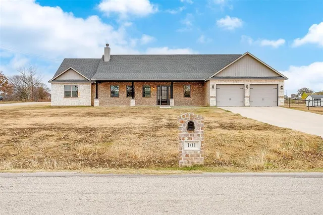 $535,000 | 101 Consolation Drive, Millsap, TX 76066