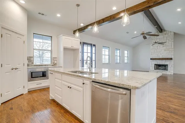 $535,000 | 101 Consolation Drive, Millsap, TX 76066