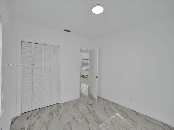 $1,225,000 | 1102 Northeast 117th Street, Biscayne Park, FL 33161