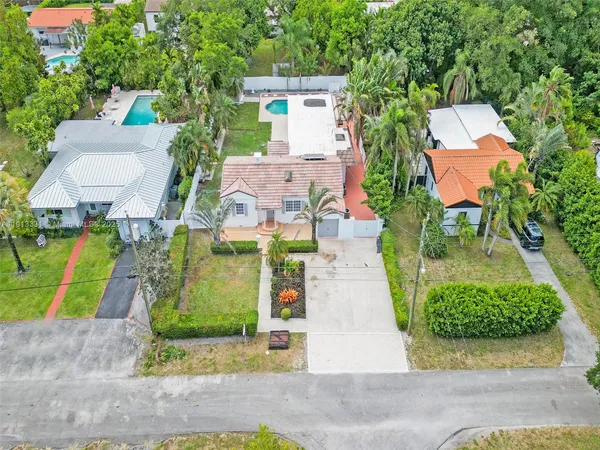 $1,225,000 | 1102 Northeast 117th Street, Biscayne Park, FL 33161