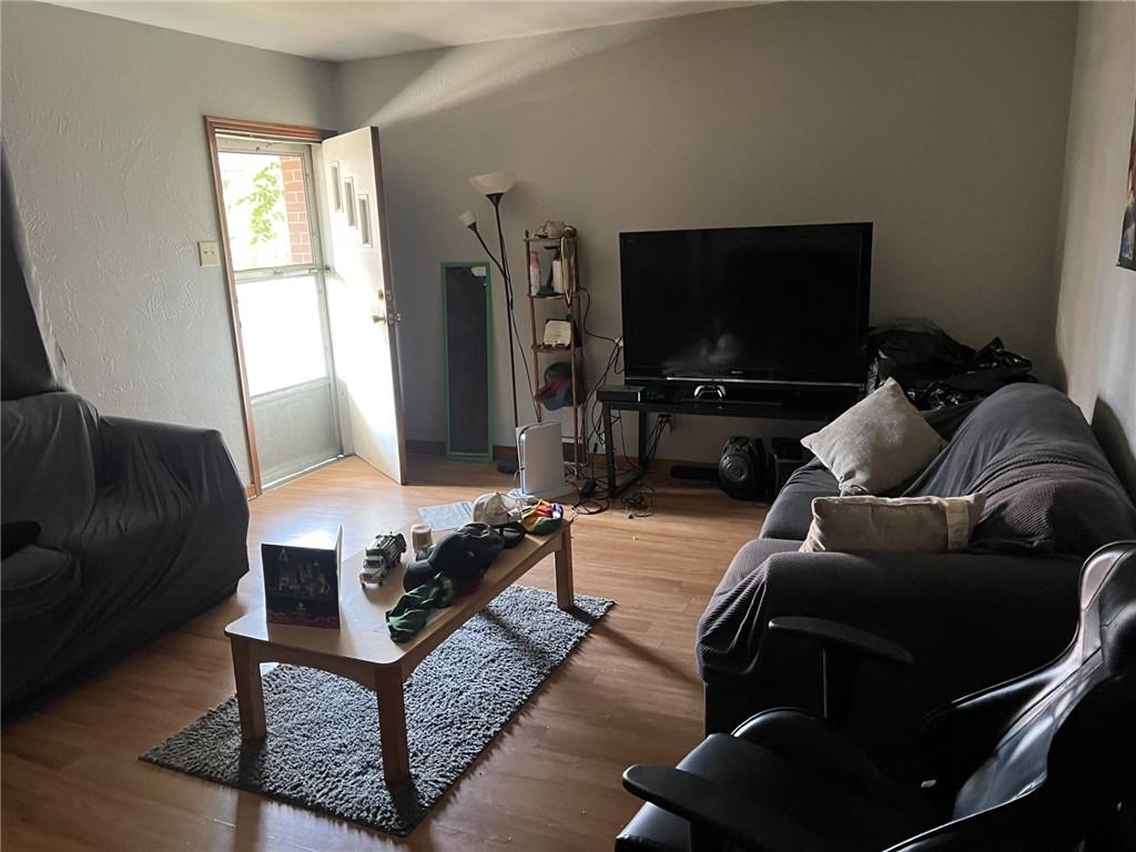 732-734 Chartiers Avenue McKees Rocks, PA 15136 - Photo 11 of 14