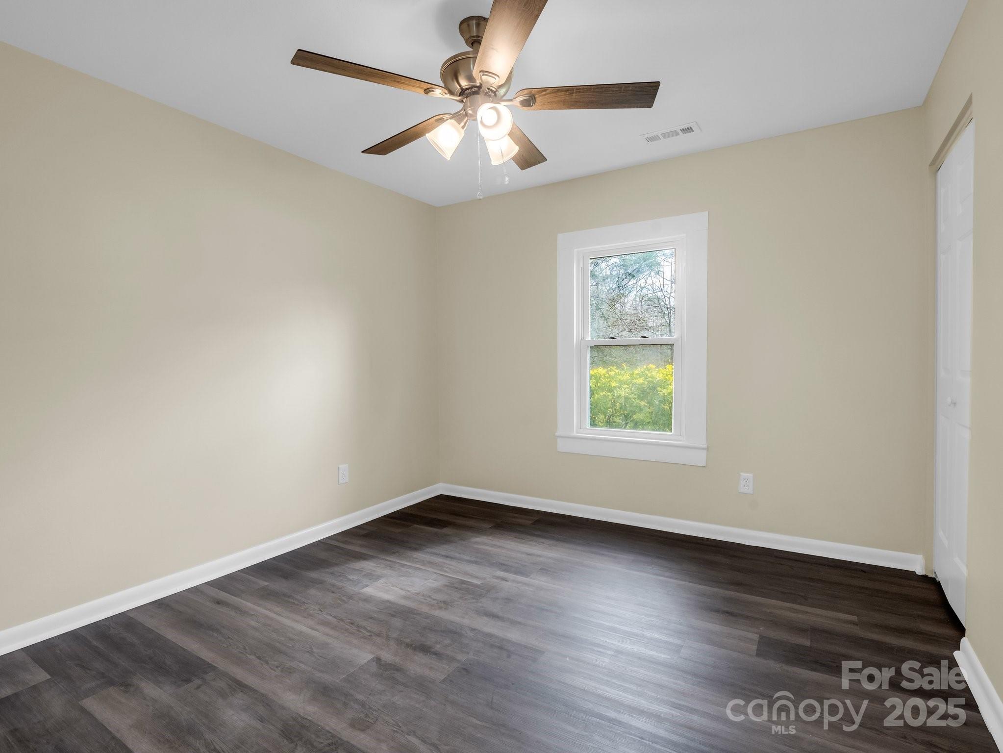 92 Bailey Road Candler, NC 28715 - Photo 14 of 27 Gallery Image 14
