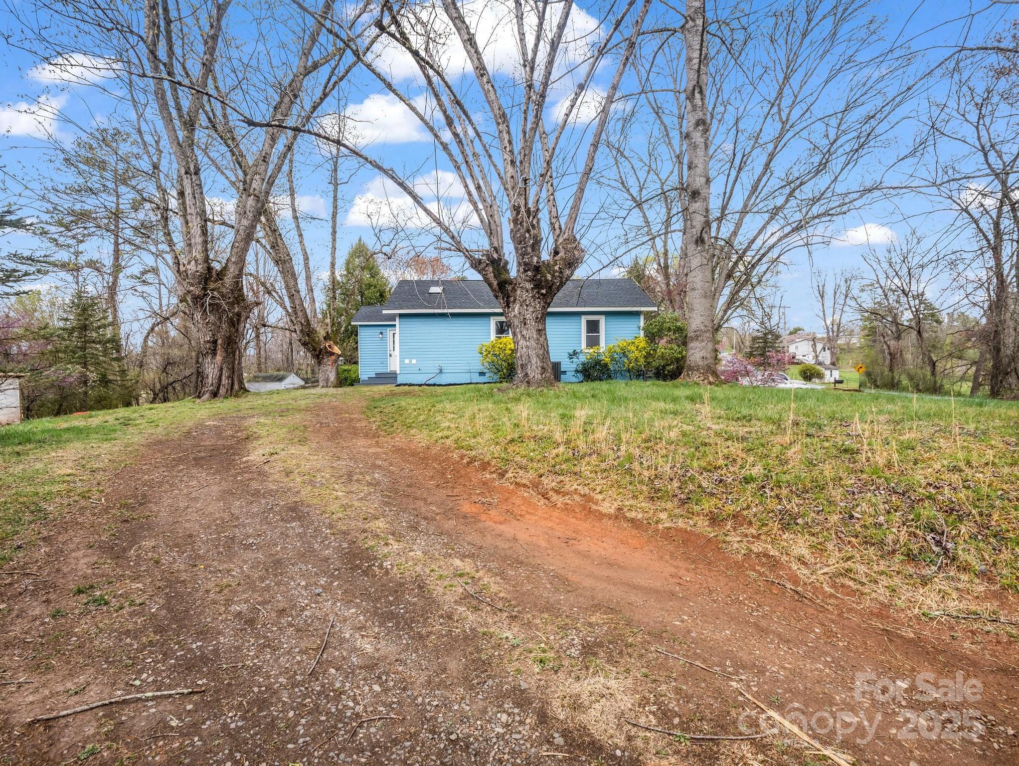 92 Bailey Road Candler, NC 28715 - Photo 20 of 27 Gallery Image 20