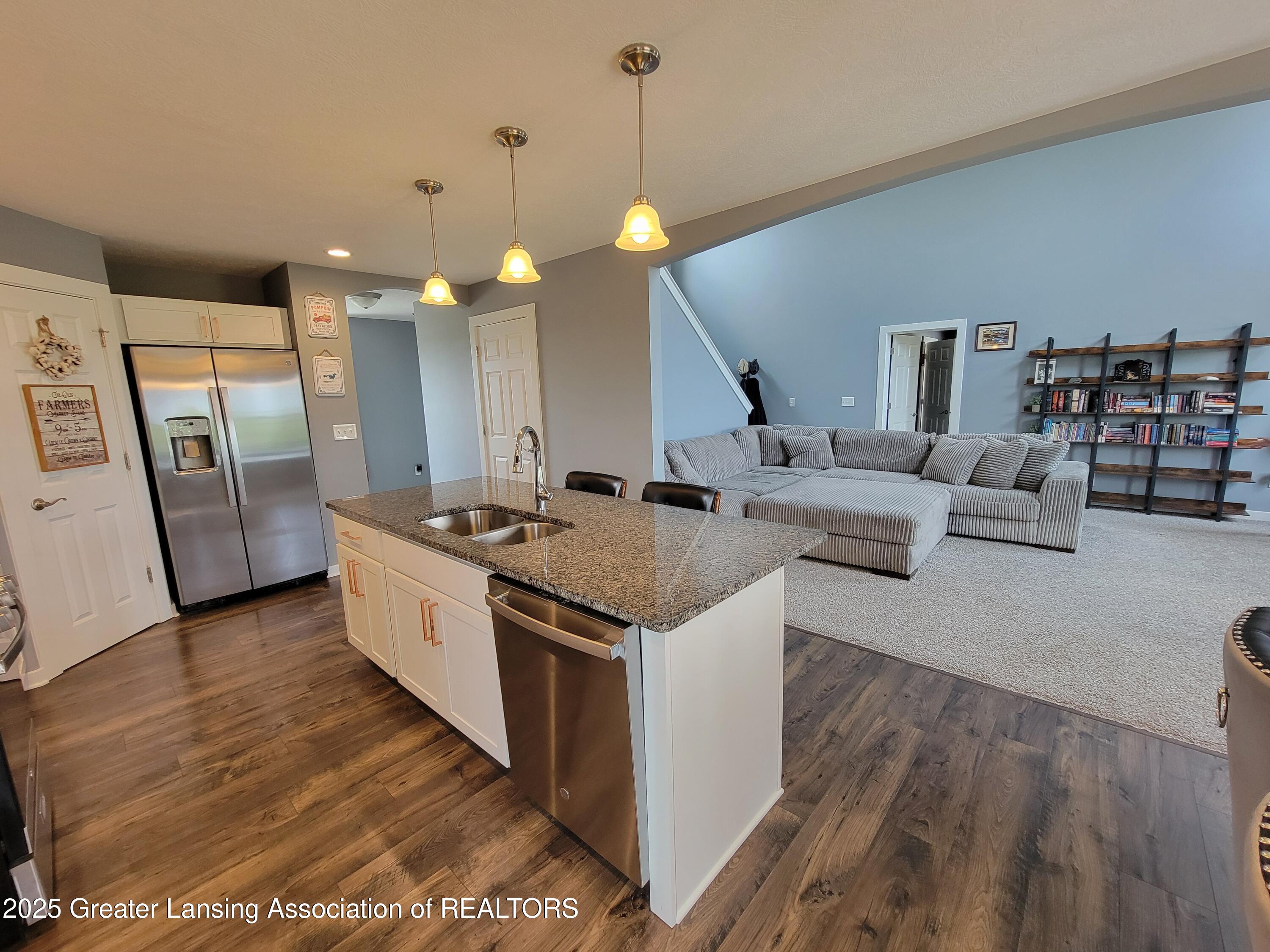 195 Jade Court Alma, MI 48801 - Photo 21 of 53 Kitchen