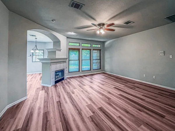 $2,500 | 1215 Fenway Park, Pflugerville, TX 78660