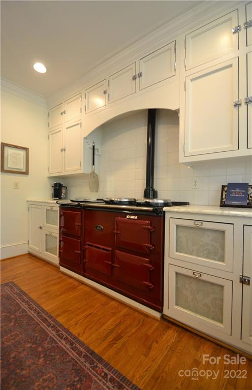 1317 Providence Road Charlotte, NC 28207 - Photo 8 of 33 Gallery Image 8