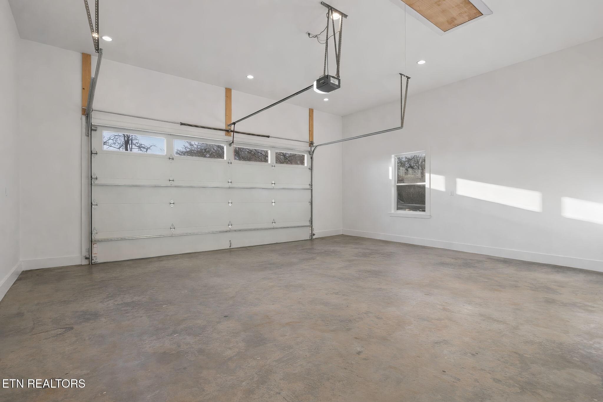 916 Zirkle Road Dandridge, TN 37725 - Photo 34 of 48 Gallery Image 34