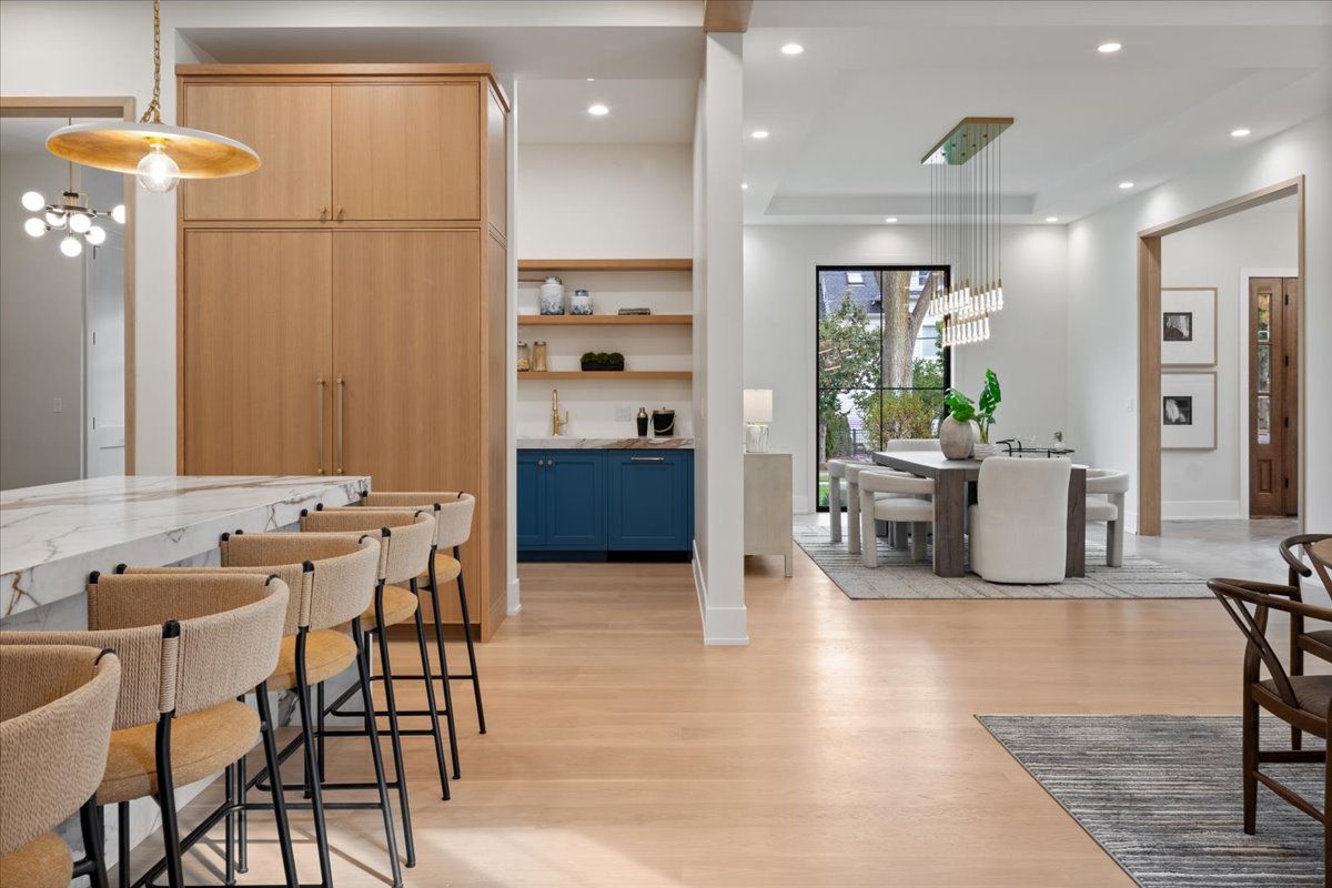 104 South Monroe Street Hinsdale, IL 60521 - Photo 12 of 60