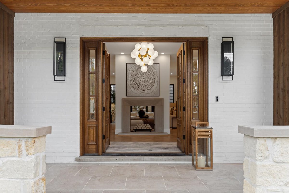 104 South Monroe Street Hinsdale, IL 60521 - Photo 2 of 60