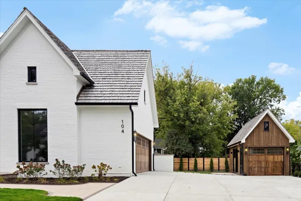 $3,900,000 | 104 South Monroe Street, Hinsdale, IL 60521