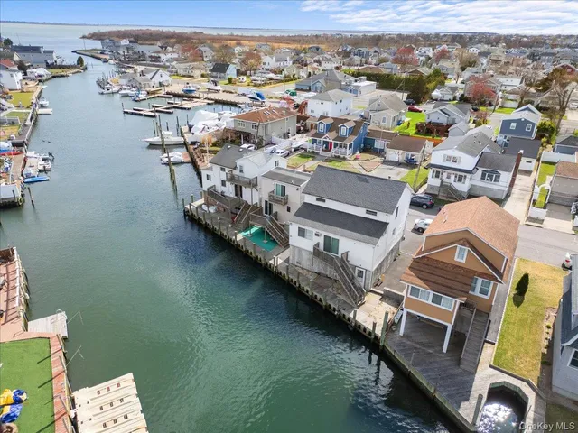 a front view of a house with garage