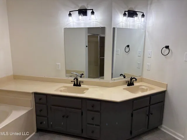 $324,900 | 120 North Parkway Street, Hernando, MS 38632