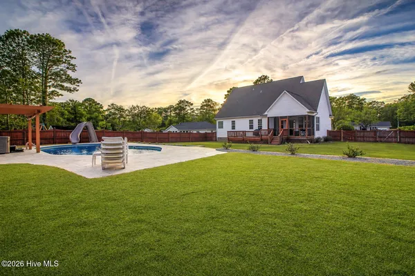 $3,000 | 305 Holly Lane, Newport, NC 28570