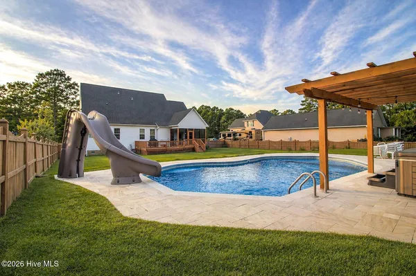 $3,000 | 305 Holly Lane, Newport, NC 28570