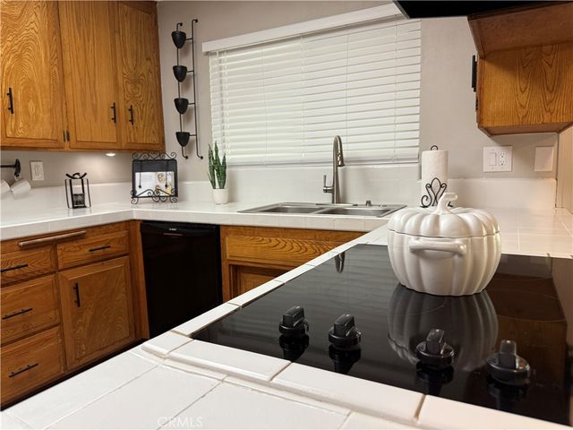 $810,000 | 371 French Lane, Pomona, CA 91767