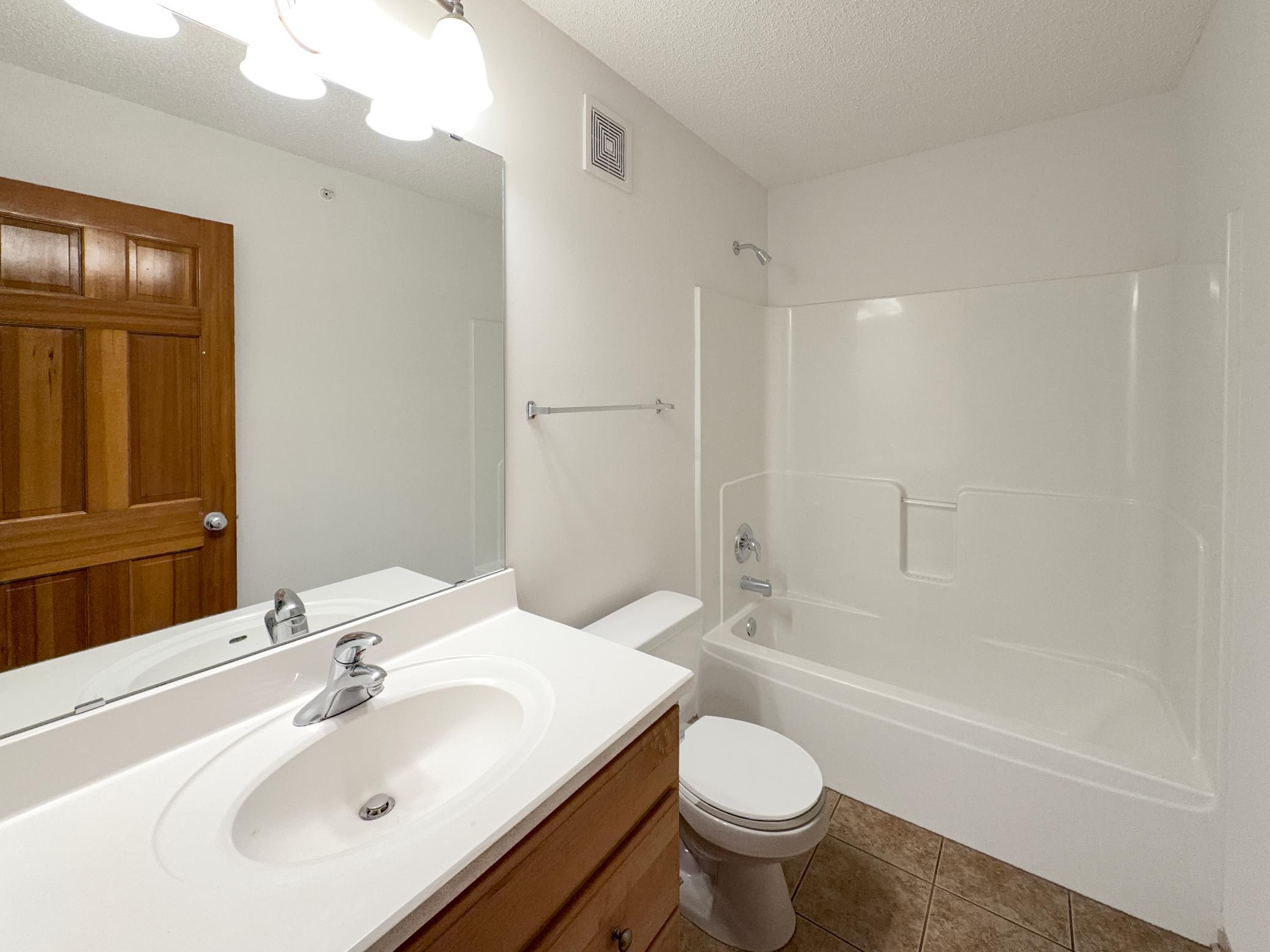 8322 Labont Way Eden Prairie, MN 55344 - Photo 12 of 20