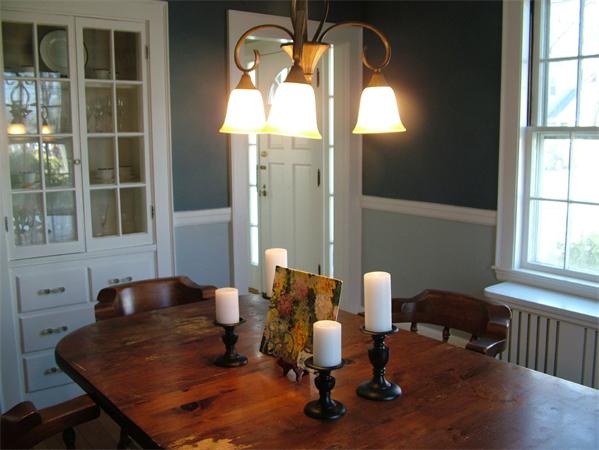 28 Pickwick Road Marblehead, MA 01945 - Photo 11 of 19 a dining room with furniture and window