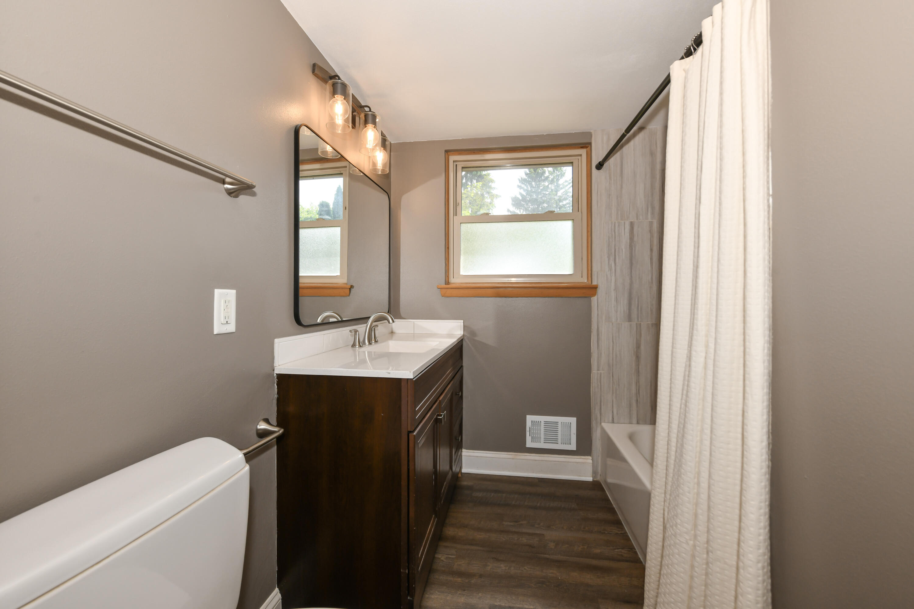 1900 North 166th Street Brookfield, WI 53005 - Photo 24 of 38 Full Bath