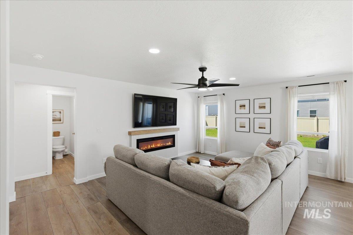 6609 South Memory Way Meridian, ID 83642 - Photo 11 of 50