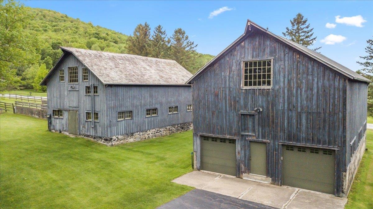 126 Fox Hill Road Bennington, VT 05201 - Photo 13 of 42