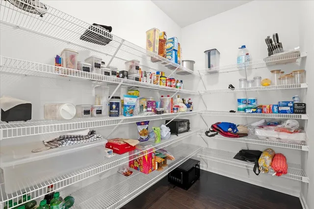 $709,900 | 50975 Baileys Landing, Canton, MI 48187