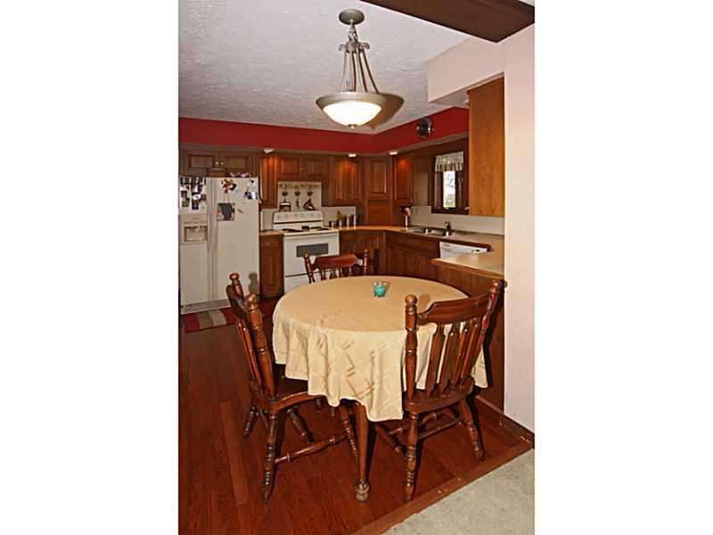 23270 Mule Barn Road Sheridan, IN 46069 - Photo 11 of 24 Gallery Image 11