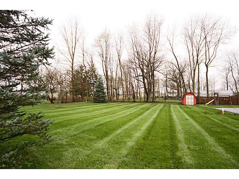 23270 Mule Barn Road Sheridan, IN 46069 - Photo 23 of 24 Gallery Image 23