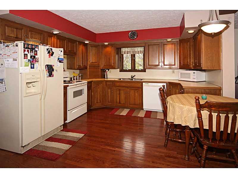 23270 Mule Barn Road Sheridan, IN 46069 - Photo 9 of 24 Gallery Image 9