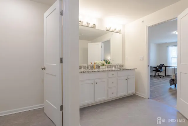 $659,900 | 227 Park Lane, Dunellen, NJ 08812